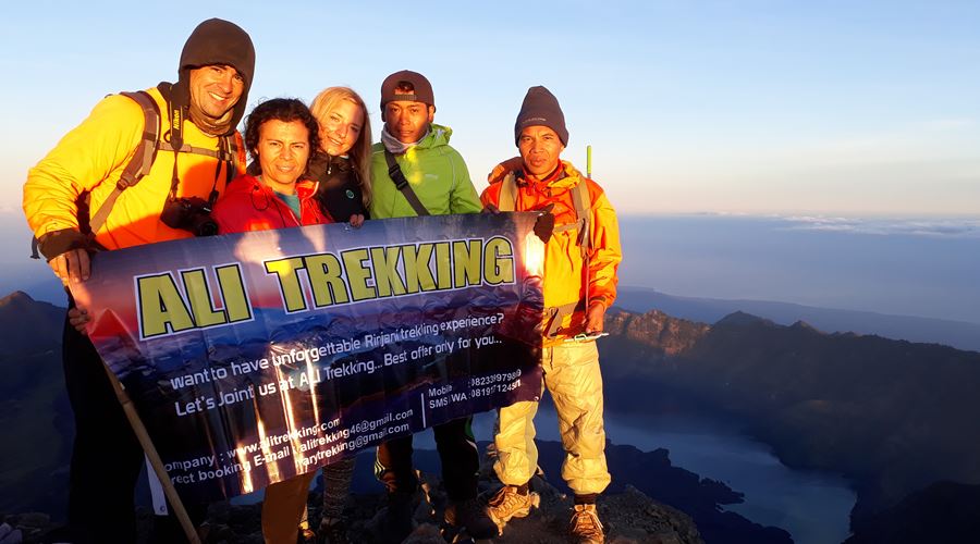 Hiking Mount Rinjani Indonesia: Conquering Rinjani Peak with an Exciting Adventure